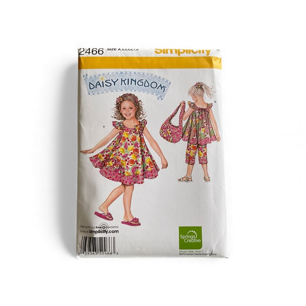 Daisy Kingdom Sewing Pattern for Girls' Dress and‎ Bag